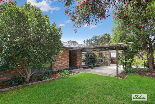 6 Zeinert Street — photo from Elders Real Estate Albury/Wodonga