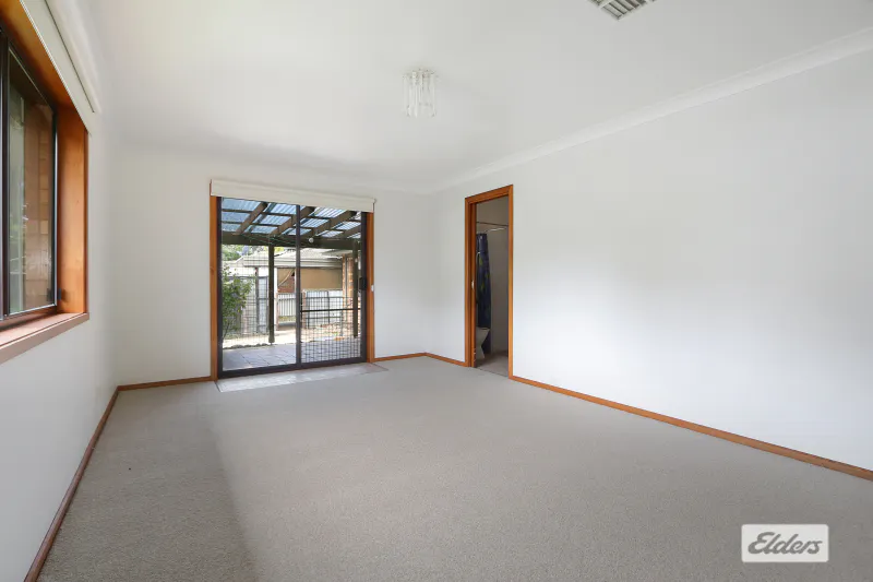 6 Zeinert Street — photo 4 of 9