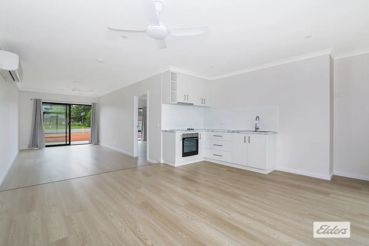2/88 Kennedy Street — photo 3 of 8