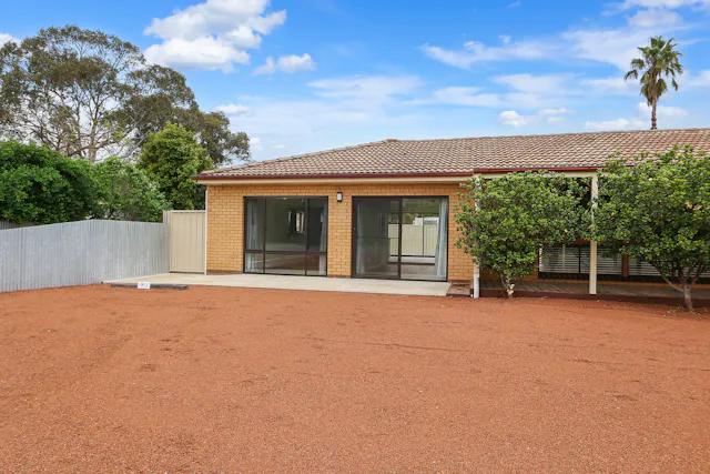 2/88 Kennedy Street — photo from Elders Real Estate Albury/Wodonga