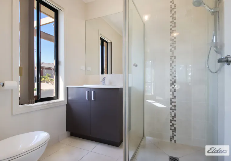 17 Maygar Avenue, Wodonga, VIC, 3690 - Image 3