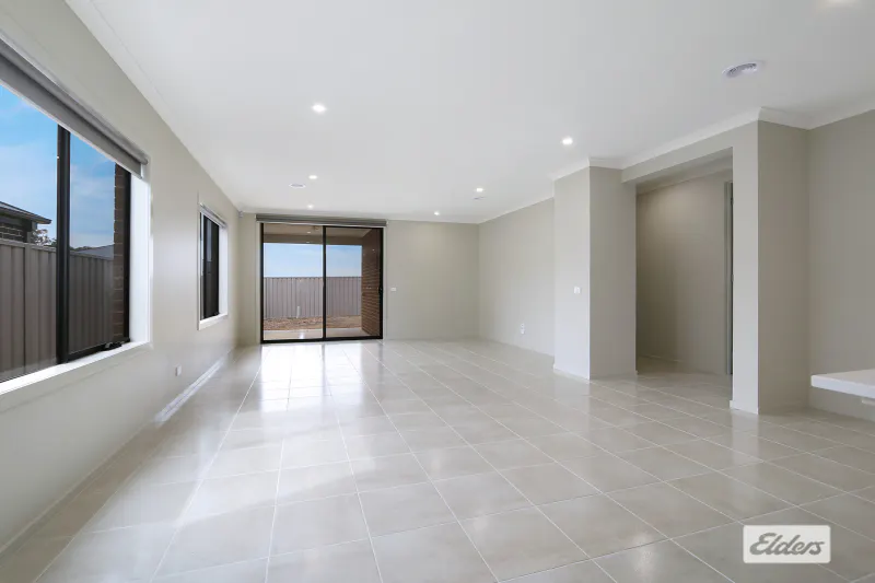 22 Treloar Street — photo 7 of 9