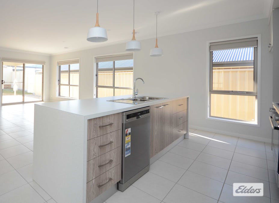 20 Lexcen Street, Baranduda, VIC, 3691 - Image 2