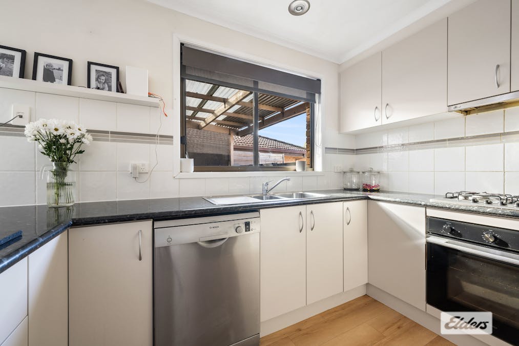 11 Beresford Court, Wodonga, VIC, 3690 - Image 3