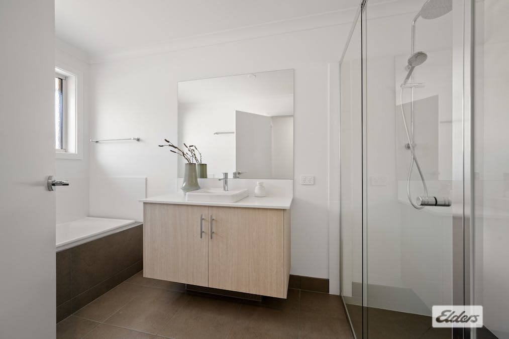 15 Keighran Avenue, Wodonga, VIC, 3690 - Image 18
