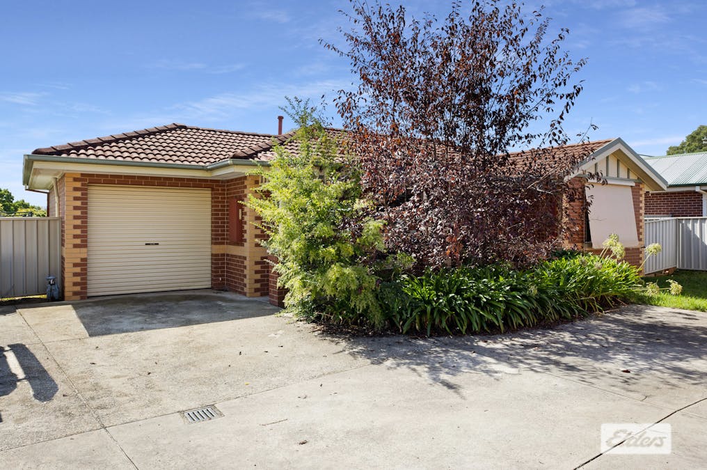 2/13 Billy Hughes Court, Wodonga, VIC, 3690 - Image 1
