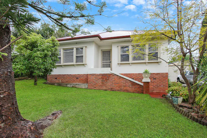 871 Miller Street, West Albury, NSW, 2640 - Image 1