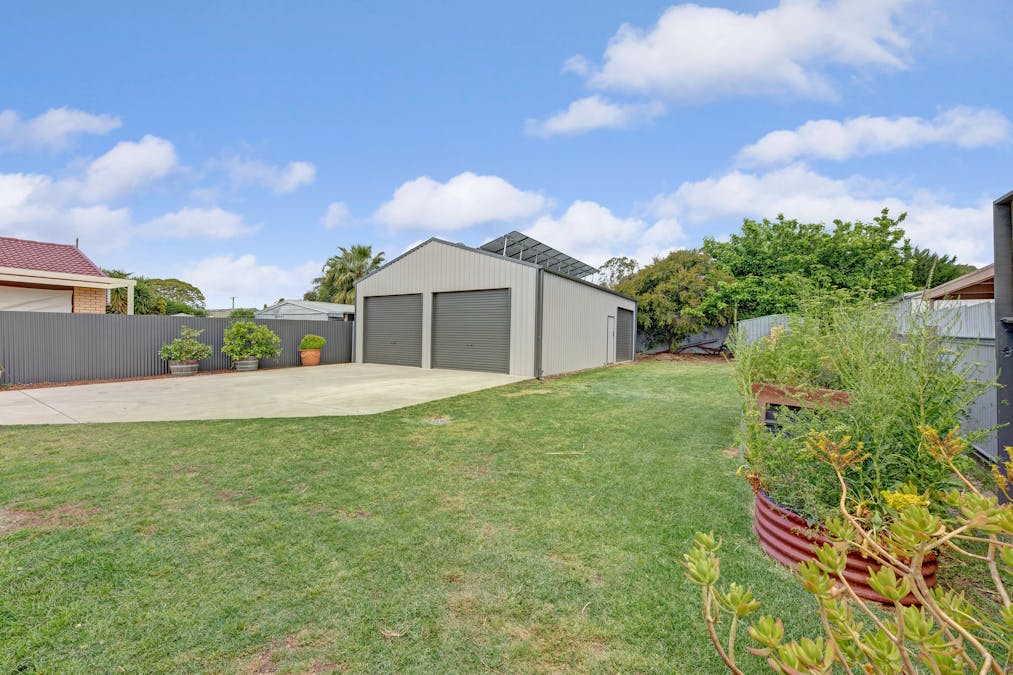 22 Gayview Drive, Wodonga, VIC, 3690 - Image 16