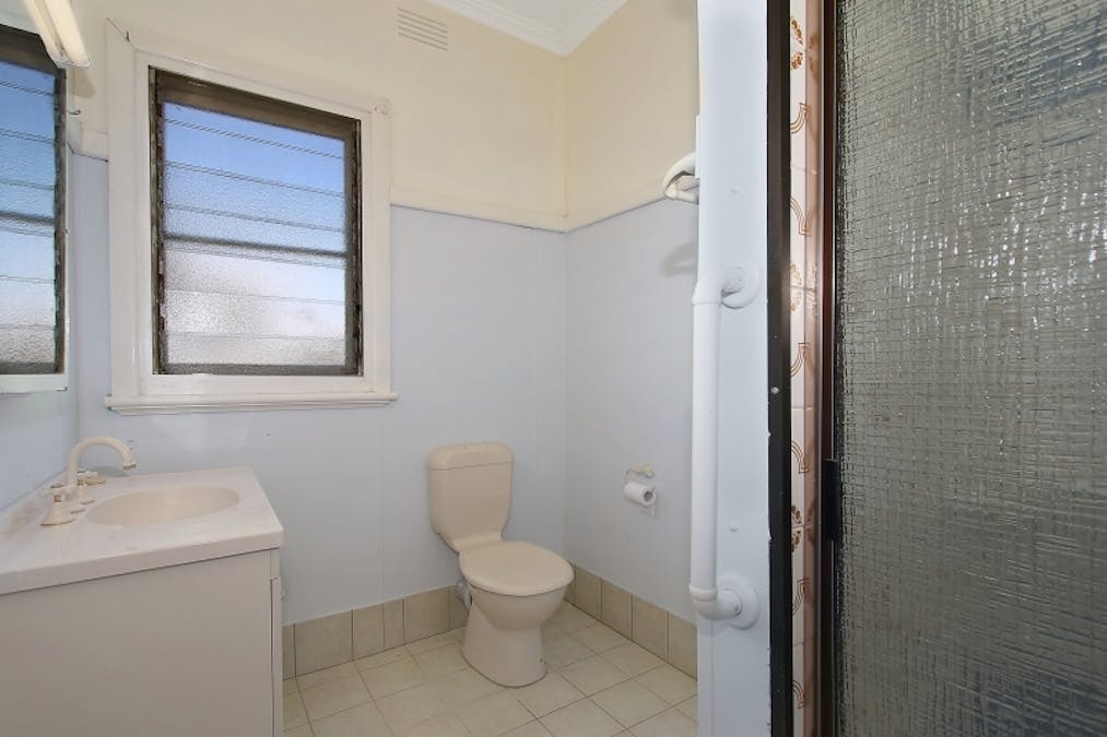591 Livermore Street, Lavington, NSW, 2641 - Image 5