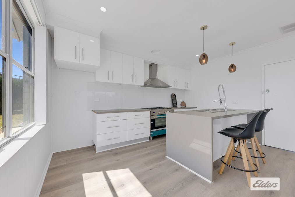 3 Costa Court, Wodonga, VIC, 3690 - Image 2