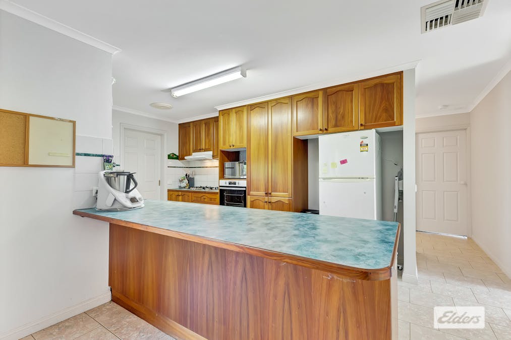 2 Canary Court, Wodonga, VIC, 3690 - Image 3