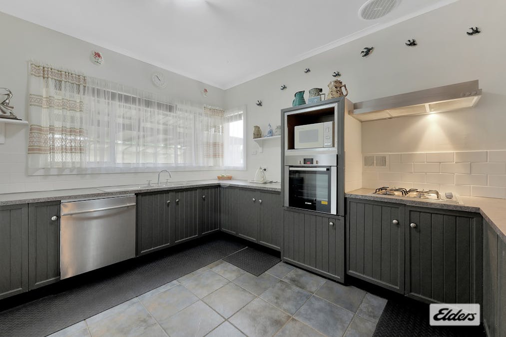 20 Russell Street, Howlong, NSW, 2643 - Image 2