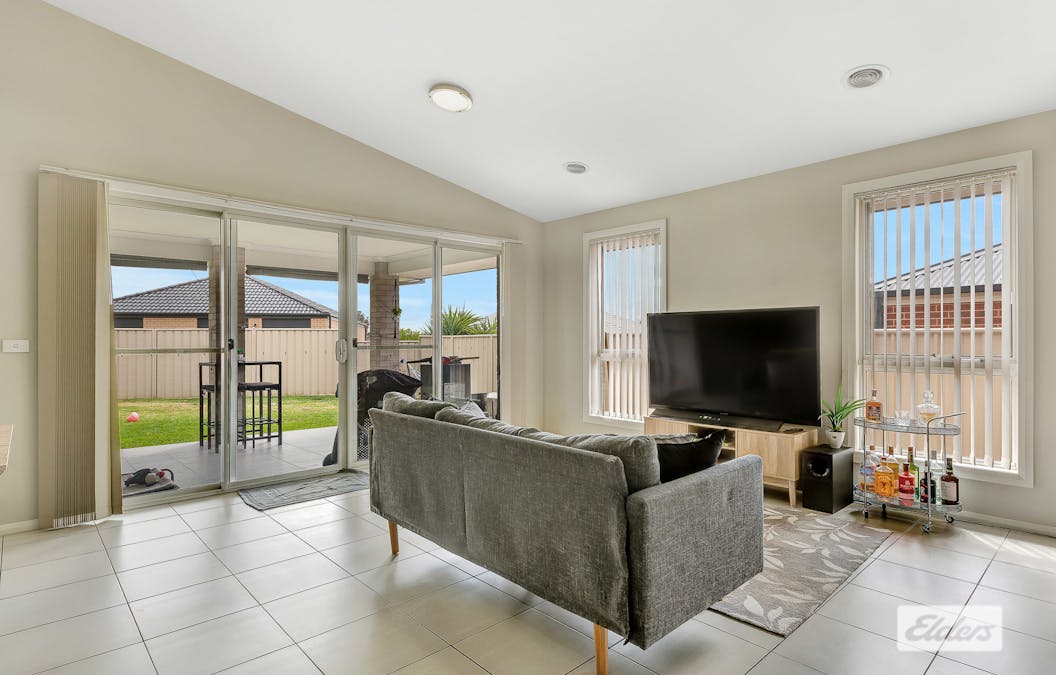 12 Burton Crescent, Wodonga, VIC, 3690 - Image 7
