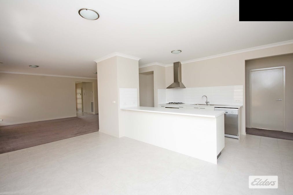 35 Peeler Street, Wodonga, VIC, 3690 - Image 2