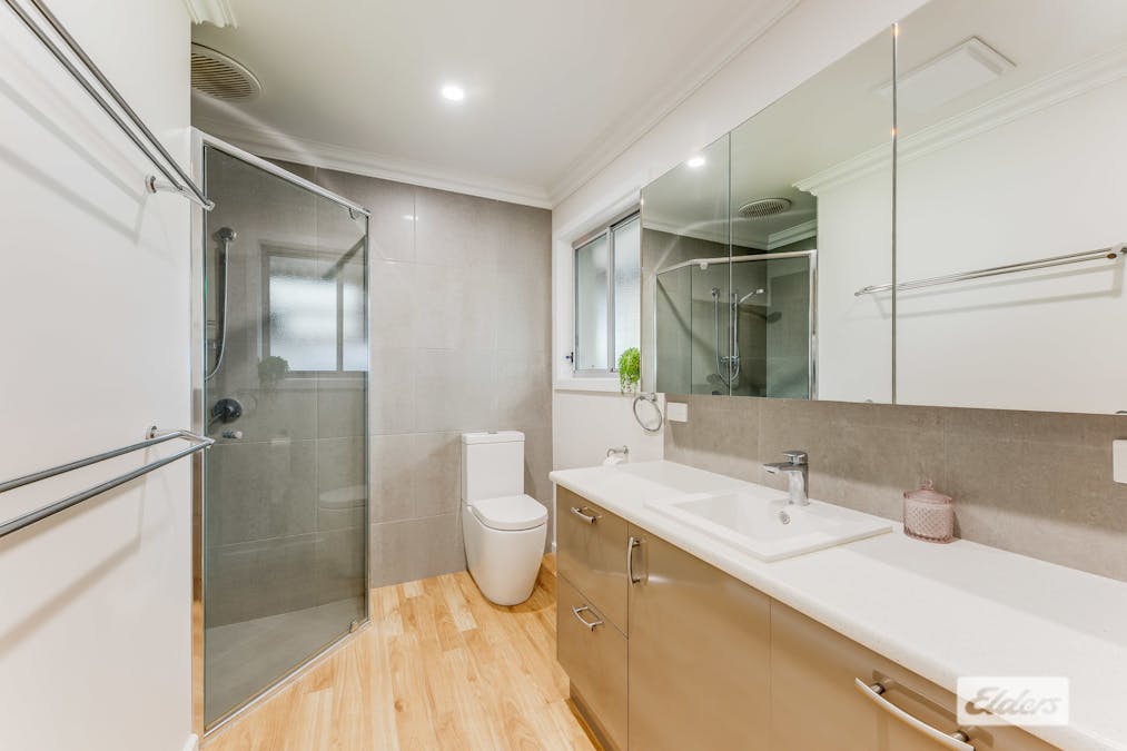 17 Wornes Drive, Wodonga, VIC, 3690 - Image 4