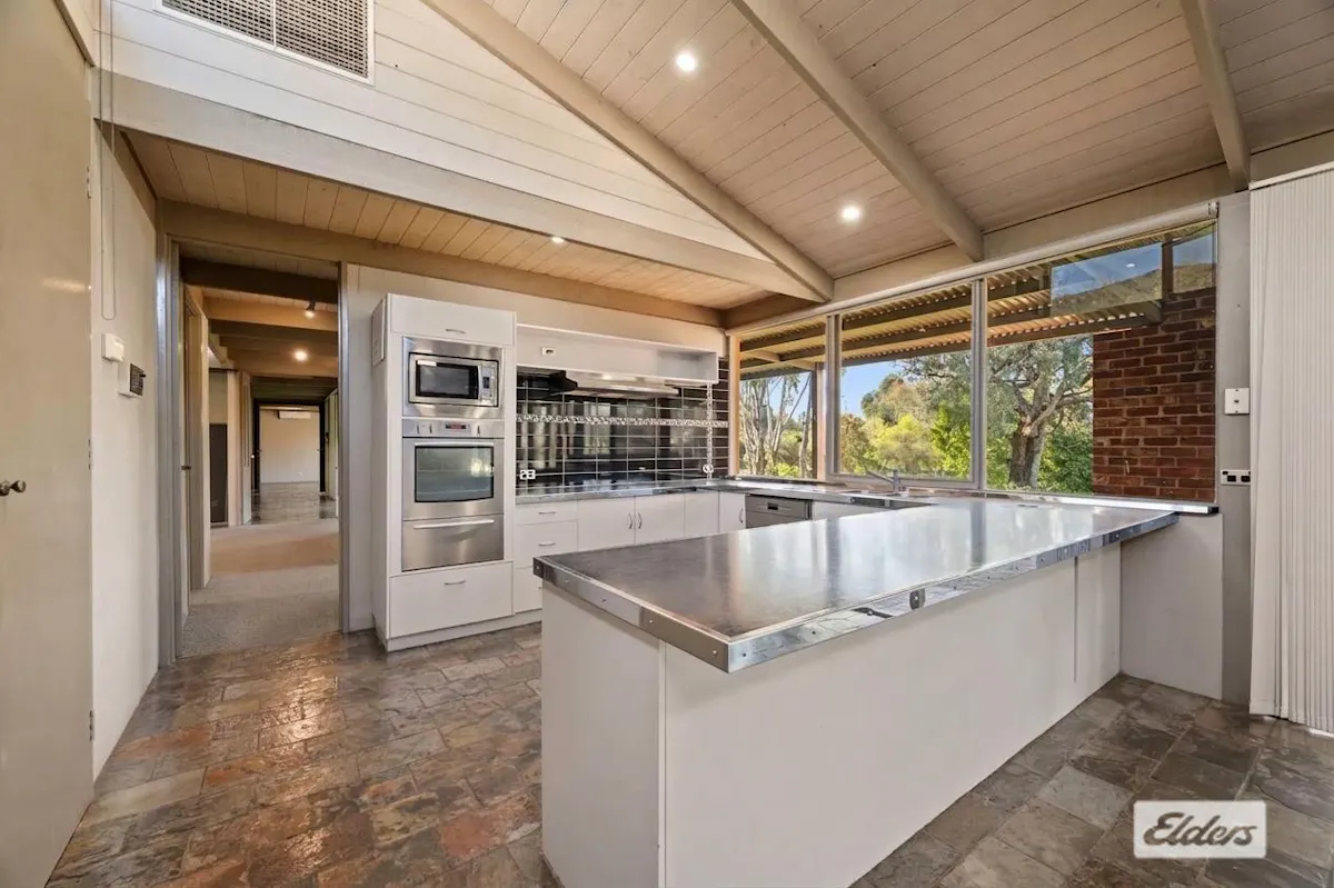 4 Koala Court — photo 2 of 27