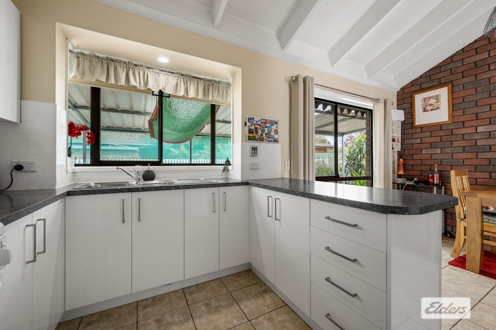 2/425 Bevan Street, Lavington, NSW, 2641 - Image 5