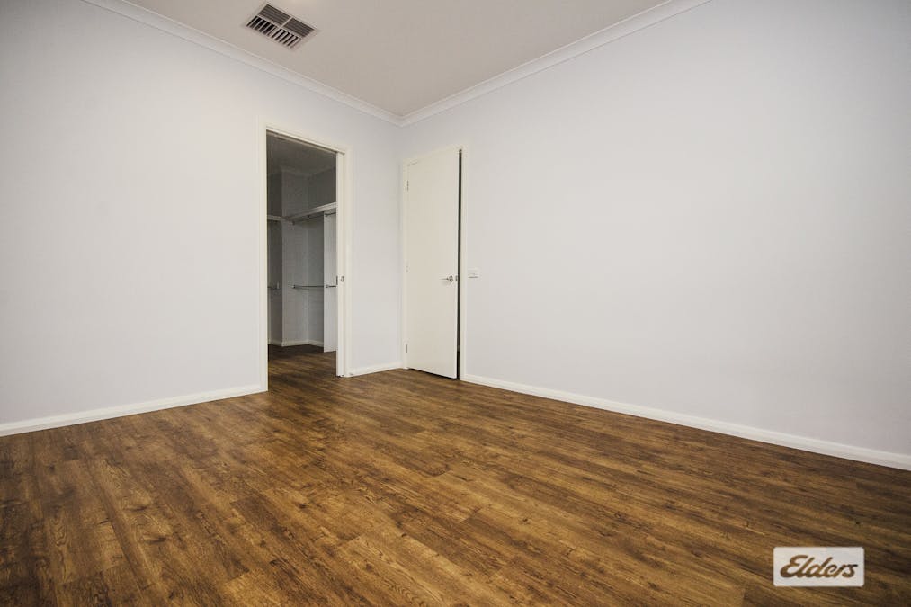 8 Anglesey Street, Wodonga, VIC, 3690 - Image 13