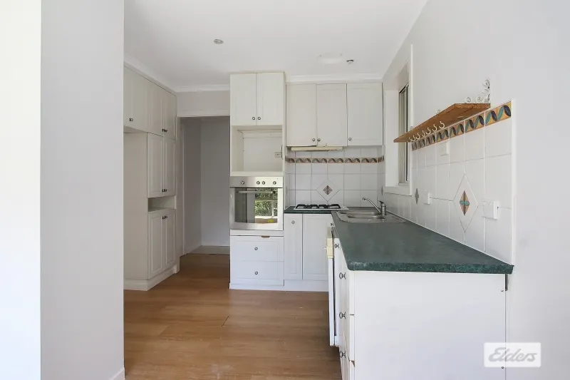 49 Anderson Street — photo 3 of 7