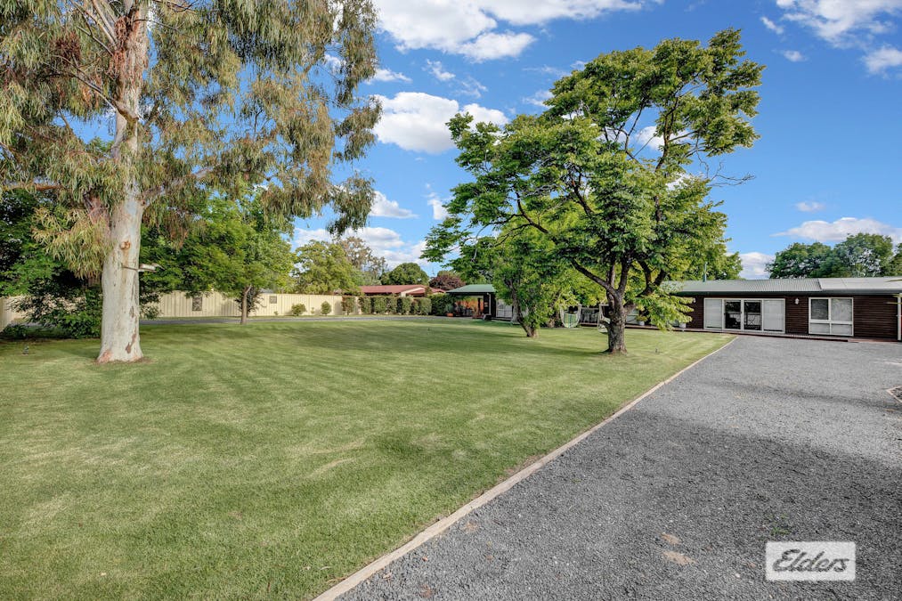 102 Victoria Street, Howlong, NSW, 2643 - Image 2