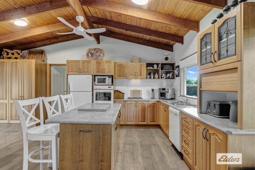 102 Victoria Street, Howlong, NSW, 2643 - Image 3