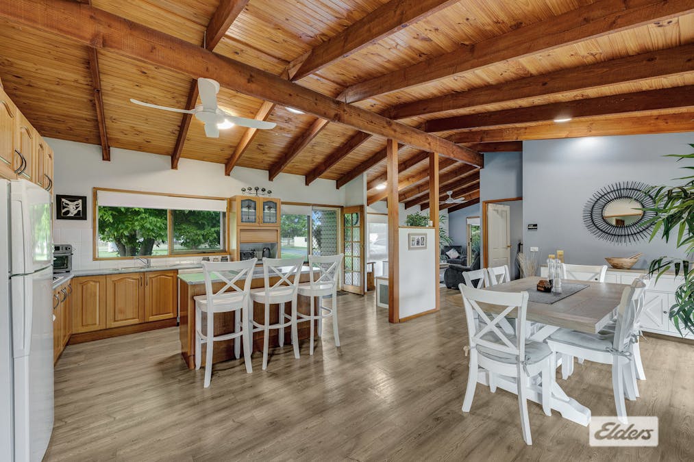 102 Victoria Street, Howlong, NSW, 2643 - Image 1
