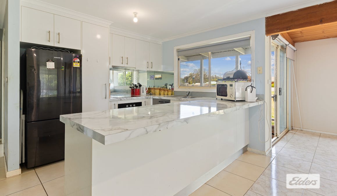 141 Larmer Street, Howlong, NSW, 2643 - Image 5