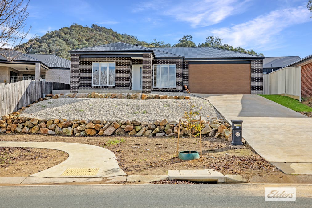 49 Brewer Drive, Wodonga, VIC, 3690 Sold Elders Real Estate