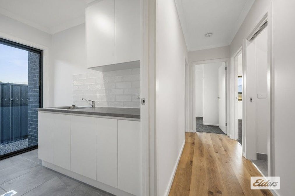 17 Marie Court, Howlong, NSW, 2643 - Image 4