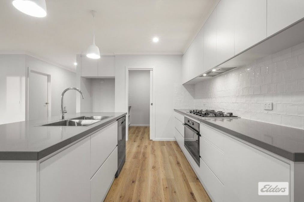 17 Marie Court, Howlong, NSW, 2643 - Image 2