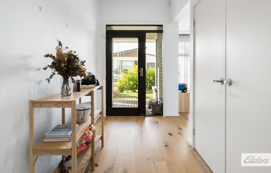 21 Canon Street, Leneva, VIC, 3691 - Image 2