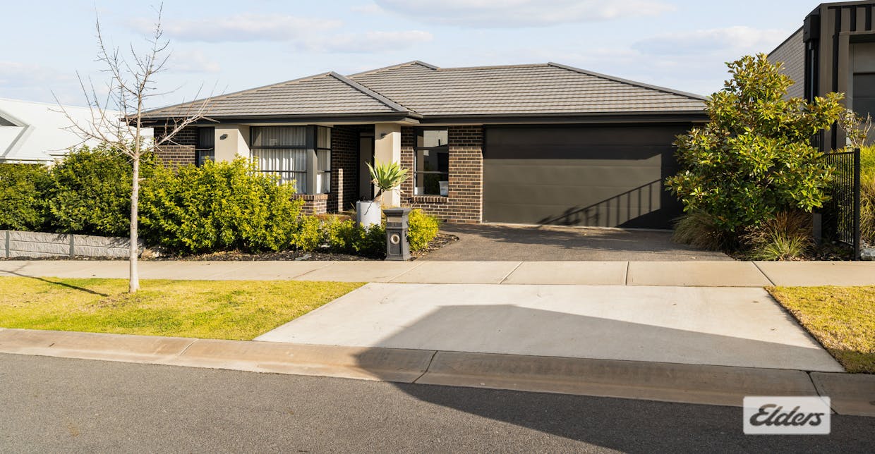 21 Canon Street, Leneva, VIC, 3691 - Image 1