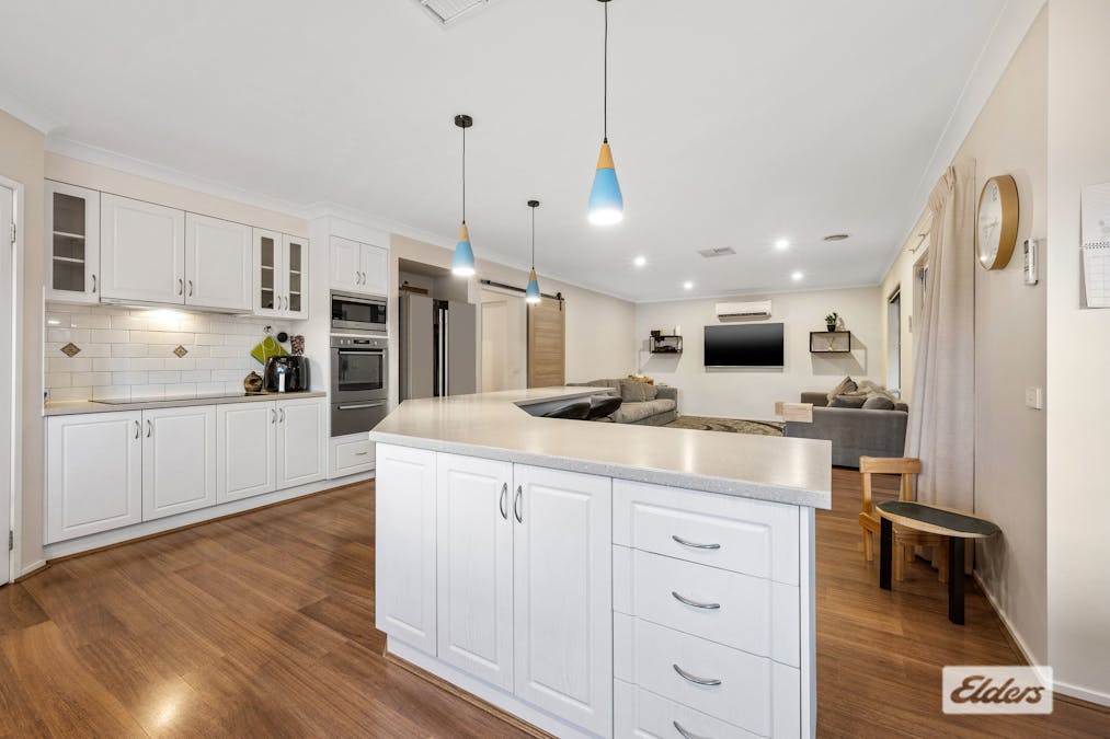 19 Balmoral Drive, Wodonga, VIC, 3690 - Image 8