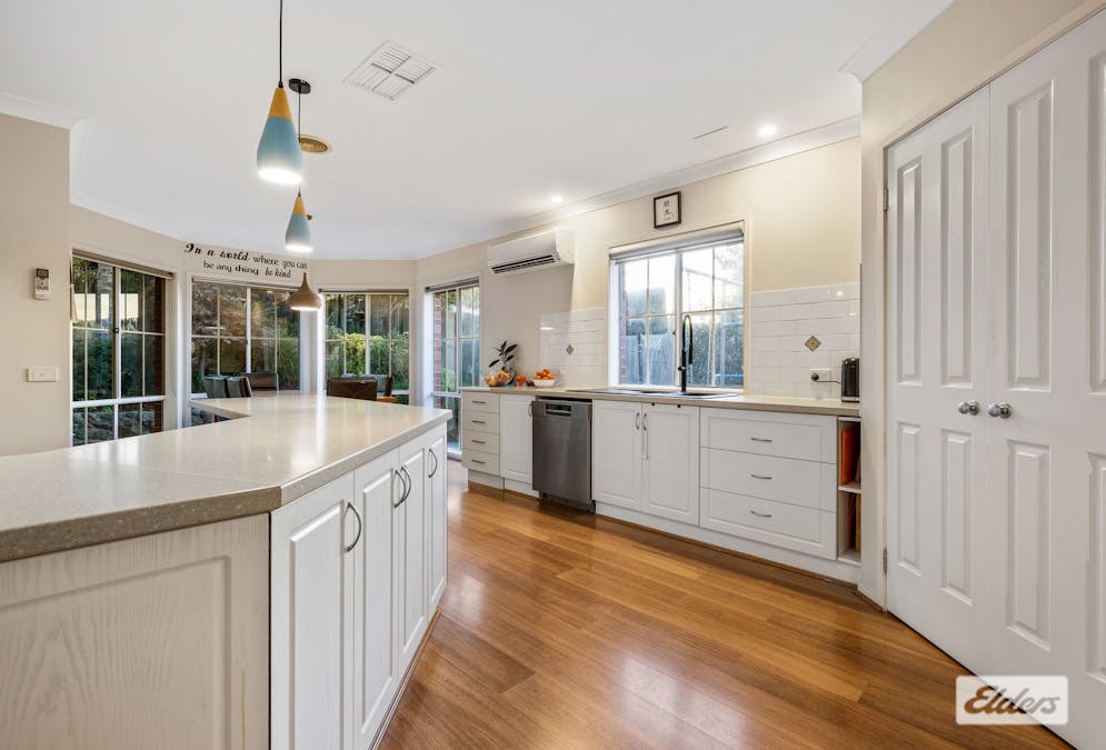 19 Balmoral Drive, Wodonga, VIC, 3690 - Image 6