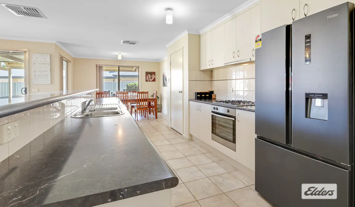 11 Wren Court, Wodonga, VIC, 3690 - Image 2