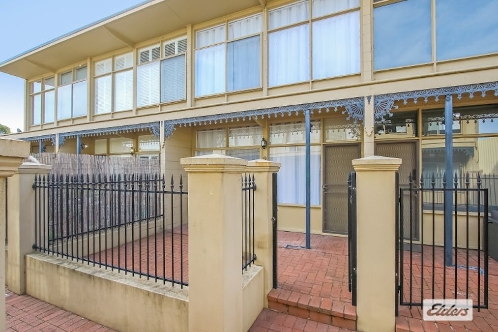 2/750 Macauley Street, Albury, NSW, 2640 - Image 1