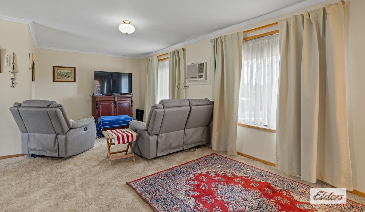 1&2/105 Hammer Street, Howlong, NSW, 2643 - Image 7
