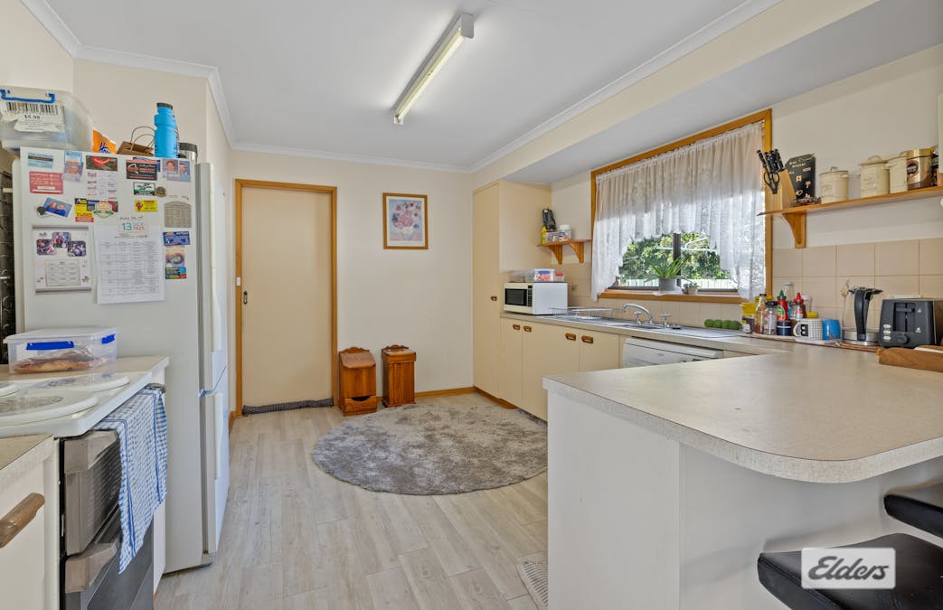 1&2/105 Hammer Street, Howlong, NSW, 2643 - Image 13