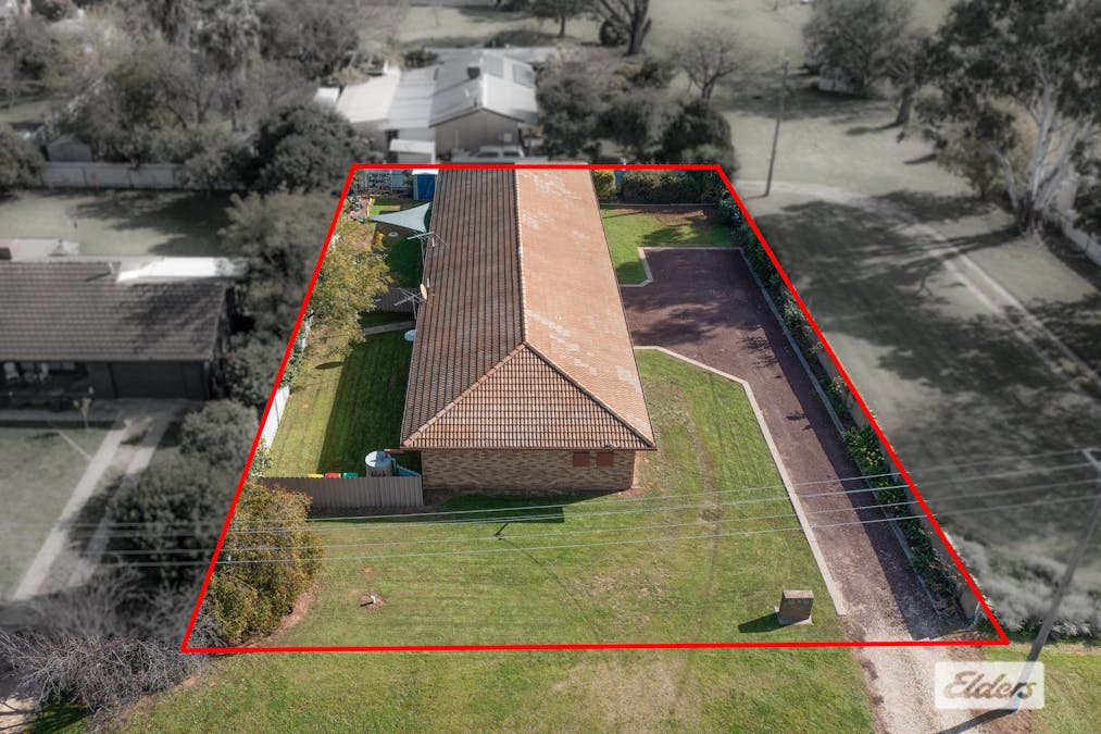 1&2/105 Hammer Street, Howlong, NSW, 2643 - Image 22