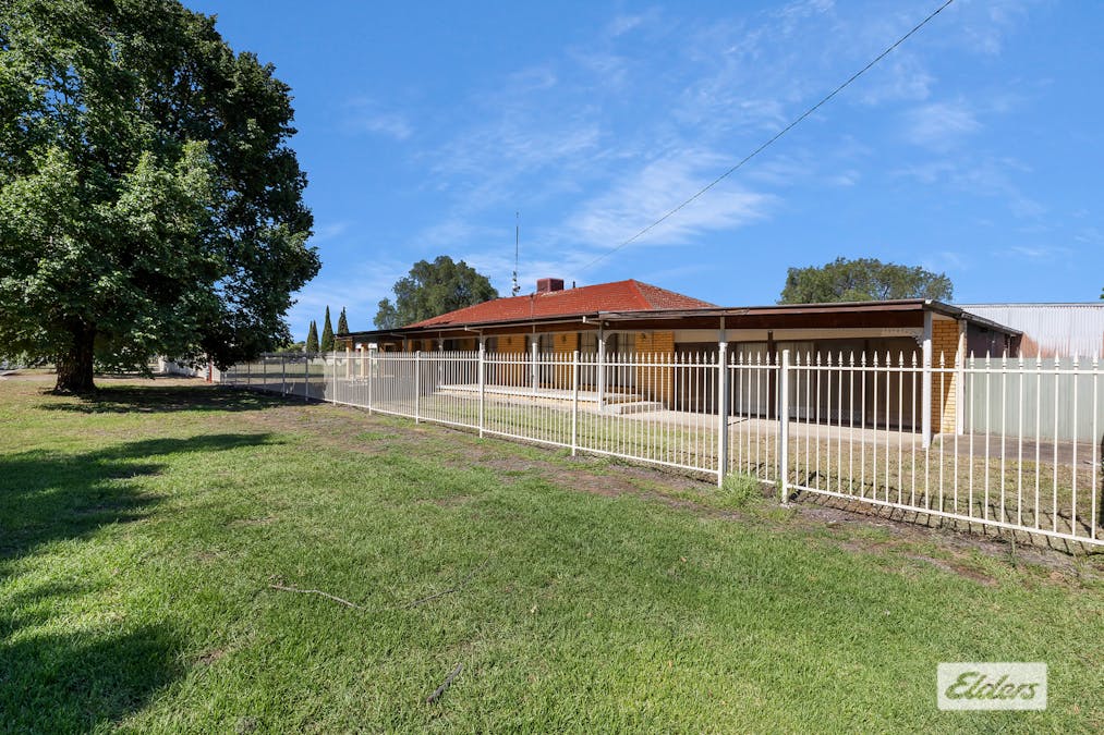 86 Sturt Street, Howlong, NSW, 2643 - Image 2