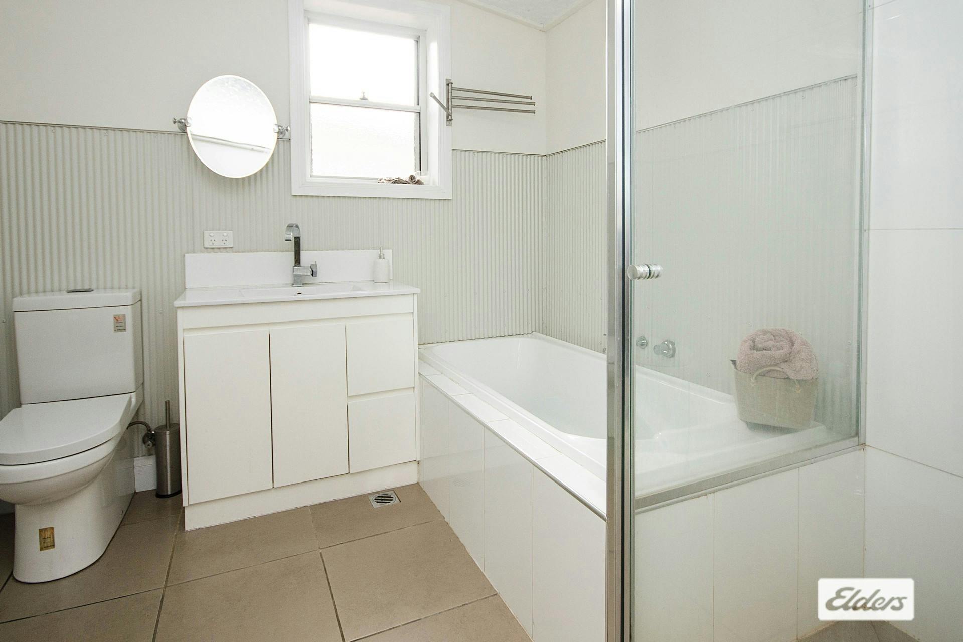 2/418 David Street, South Albury, NSW, 2640 Sold Elders Real Estate