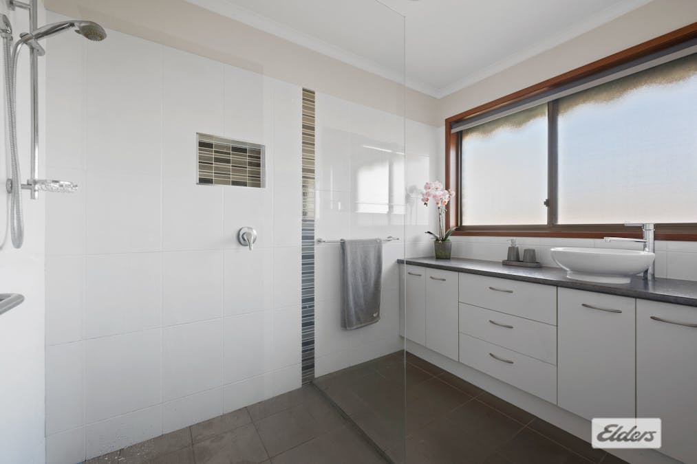2/16 Griffith Street, Wodonga, VIC, 3690 - Image 11