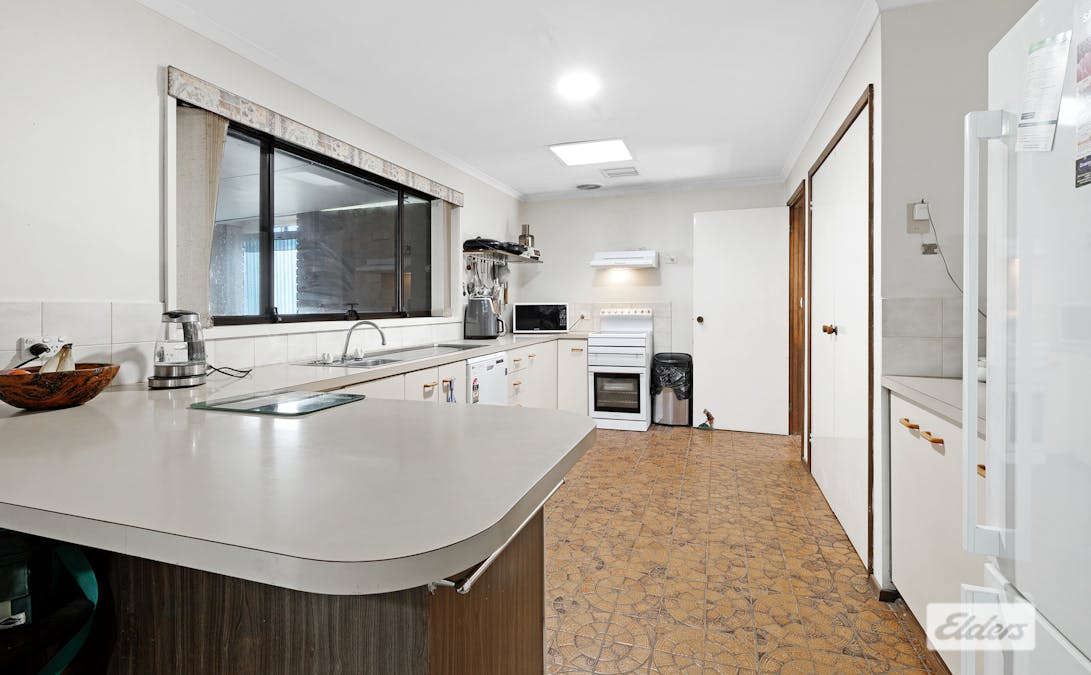 36 Larmer Street, Howlong, NSW, 2643 - Image 3