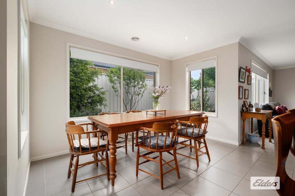39 Victoria Cross Parade, Wodonga, VIC, 3690 - Image 4