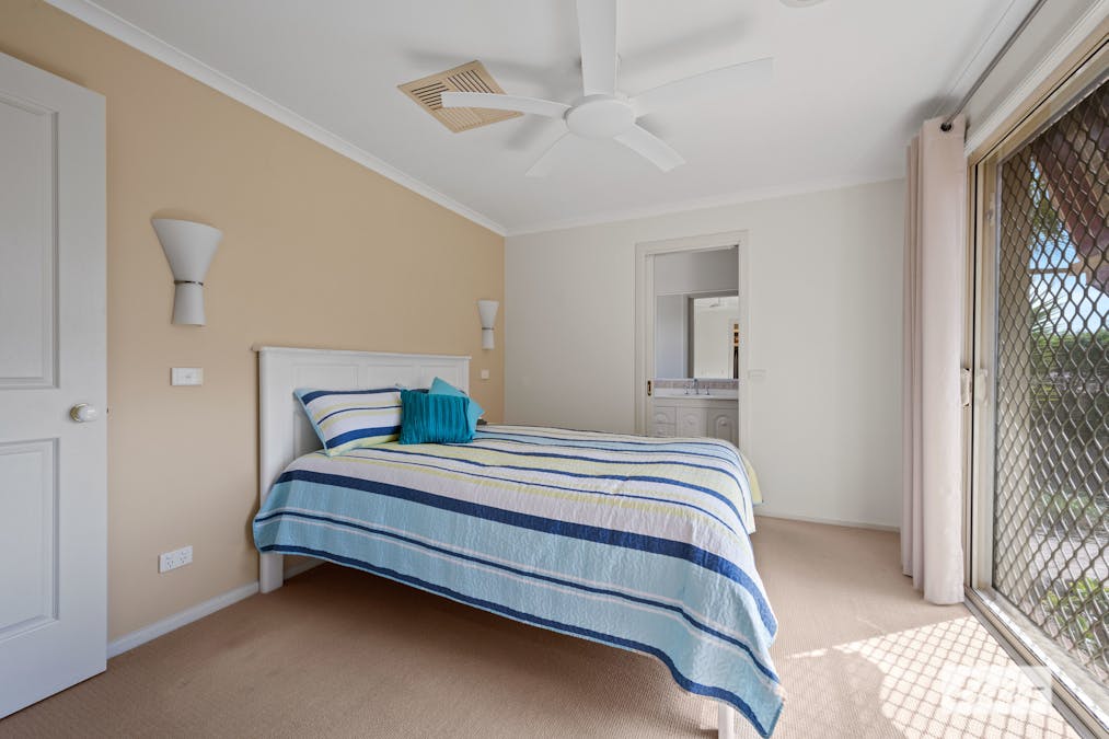 76 Barton Street, Wodonga, VIC, 3690 - Image 9