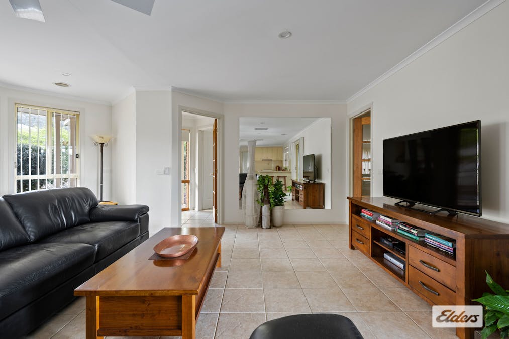 76 Barton Street, Wodonga, VIC, 3690 - Image 8