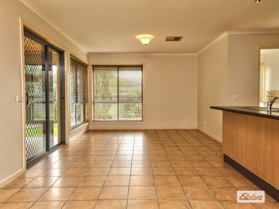 5 The Mews, Wodonga, VIC, 3690 - Image 4