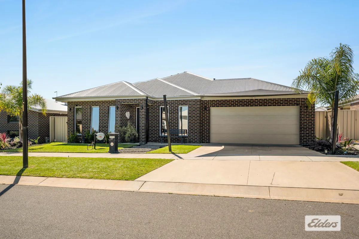 37 Ruthven Circuit, Wodonga, VIC, 3690 Sold Elders Real Estate