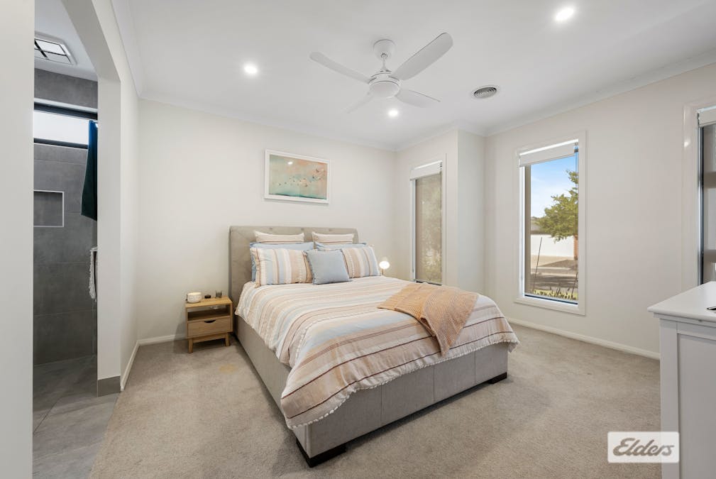 24 Jensen Crescent, Wodonga, VIC, 3690 - Image 15