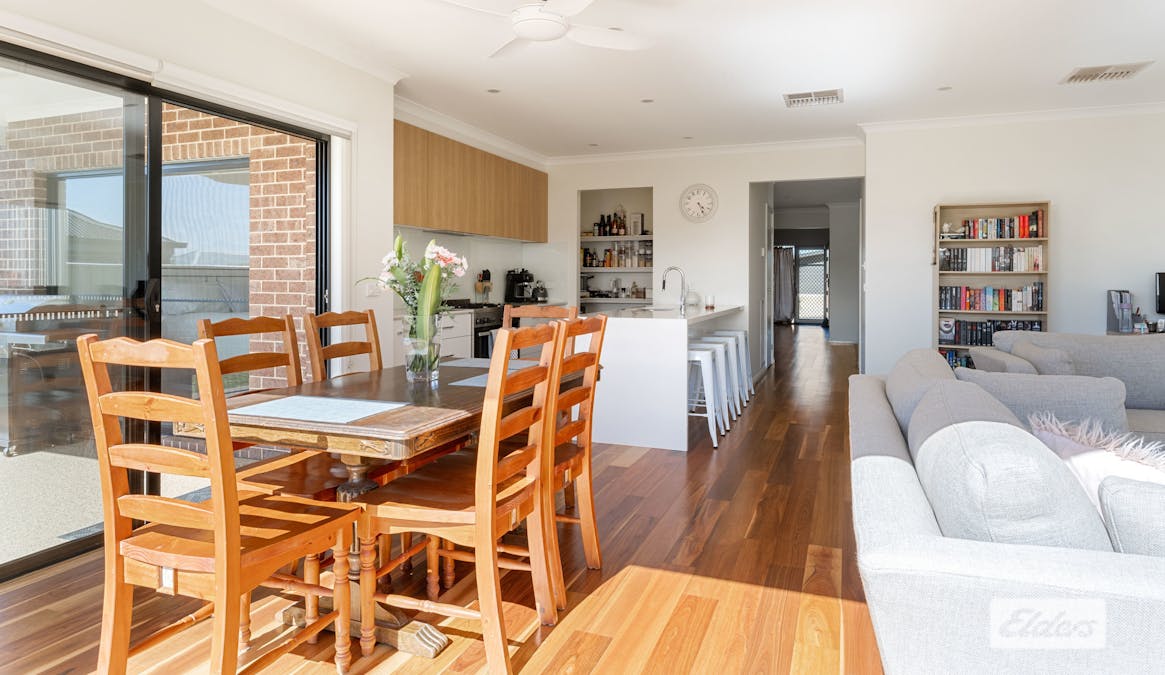 24 Jensen Crescent, Wodonga, VIC, 3690 - Image 5